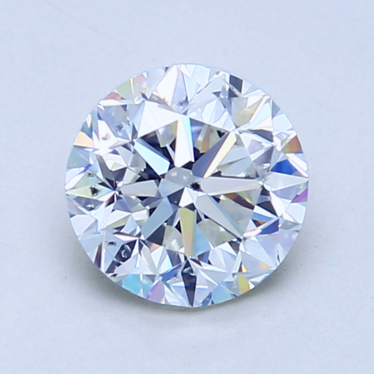 Strong blue fluorescence hot sale diamond e color